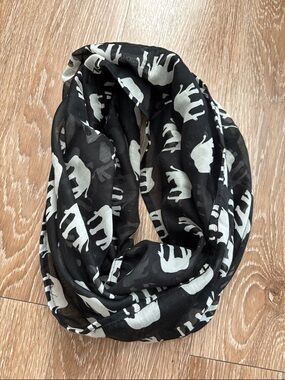 Accessory St black & white elephant print infinity/loop scarf